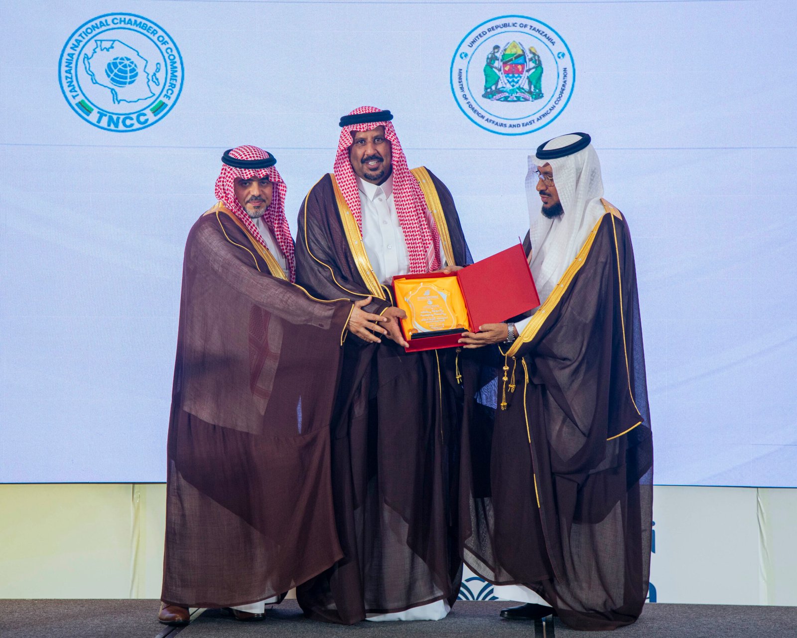 الملتقى الاقتصادي السعودي التنزاني، شركة ساحات المدن الدولية، محمد بن راشد بن عدوان،